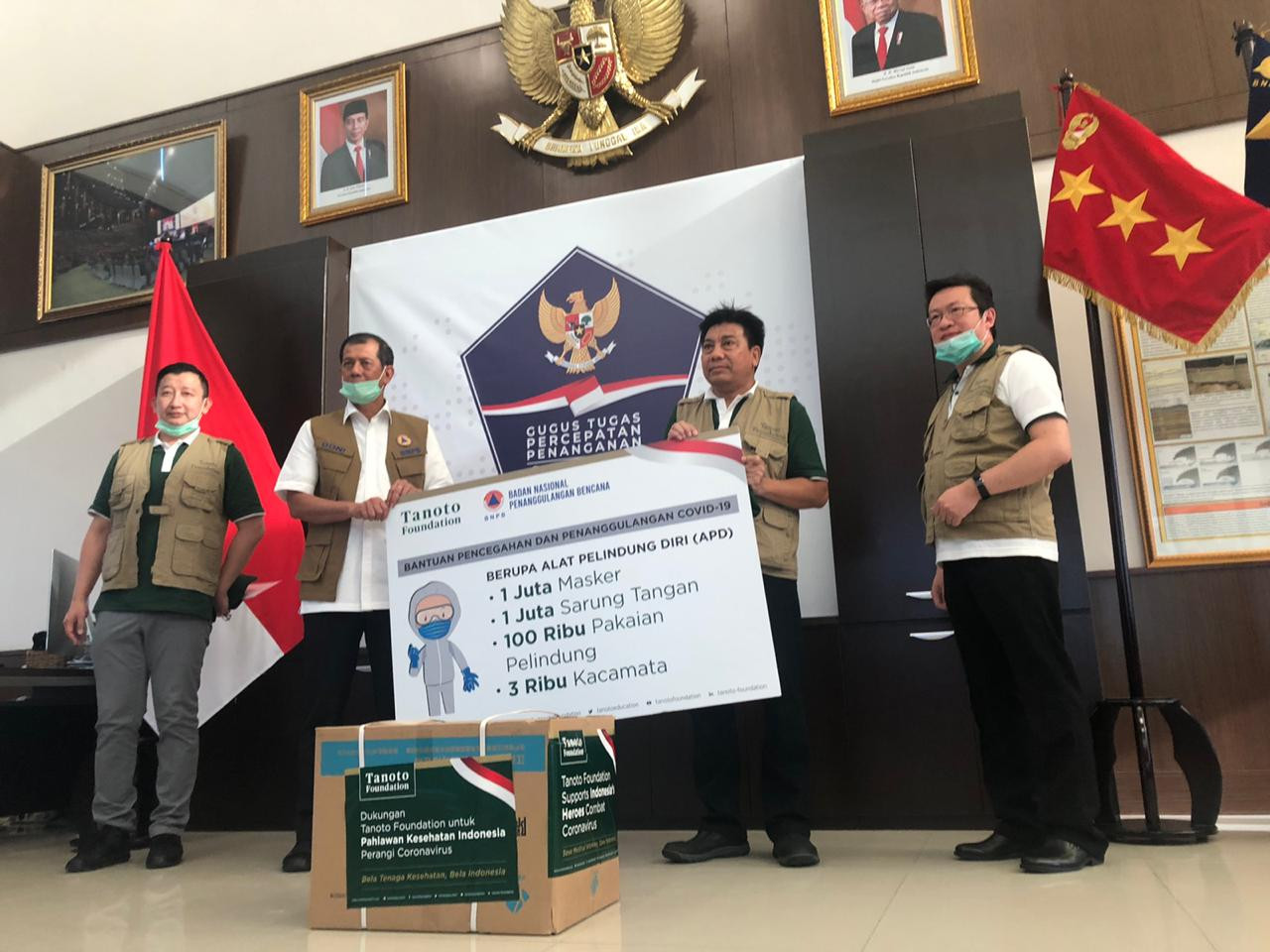 Tanoto Foundation donates protective gear for health workers