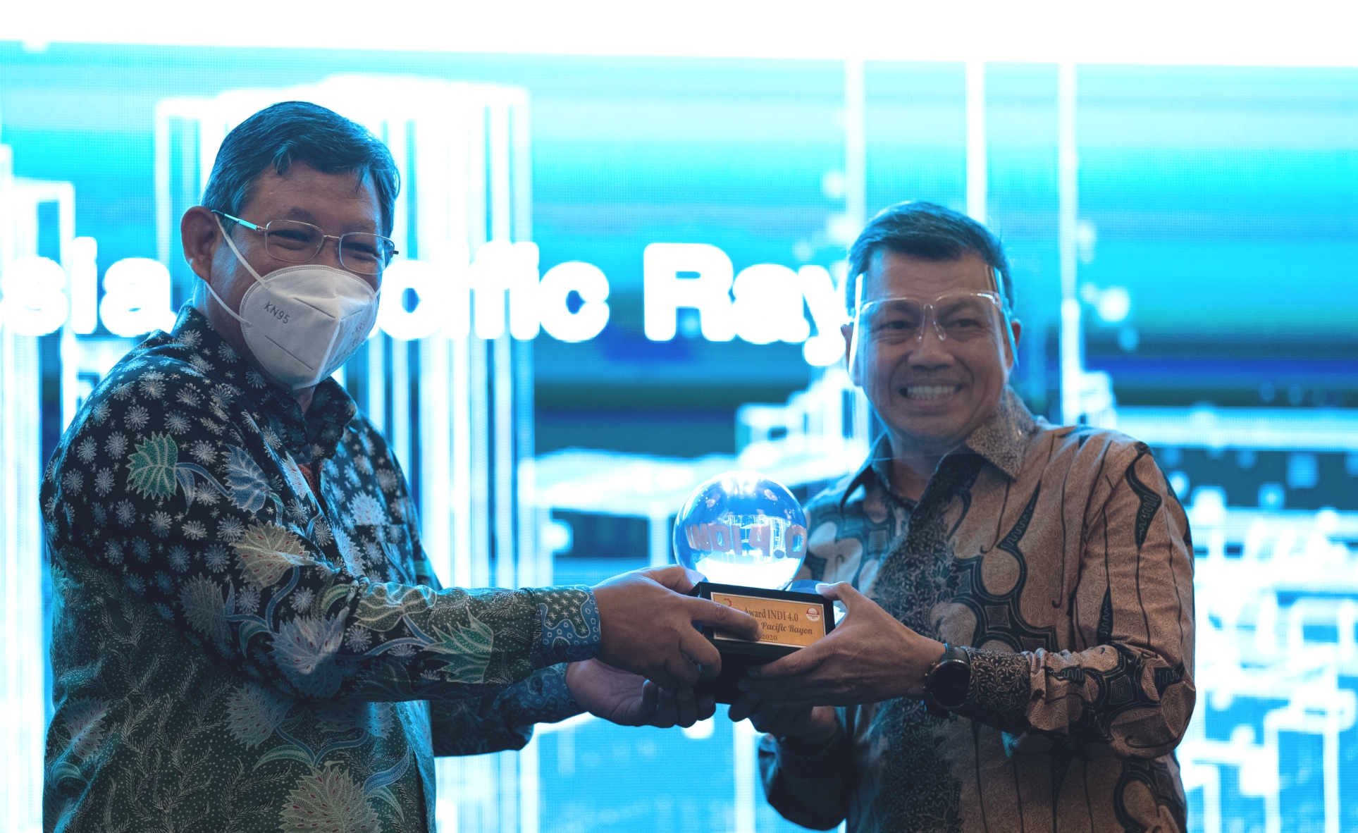 Asia Pacific Rayon Raih Penghargaan Readiness INDI 4.0 dari Kementerian Perindustrian Indonesia